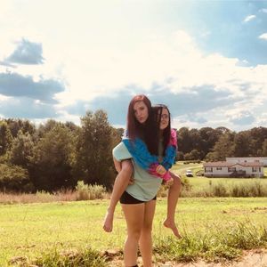 Meet your Posher, Hailey